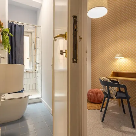 Aureum Apartment